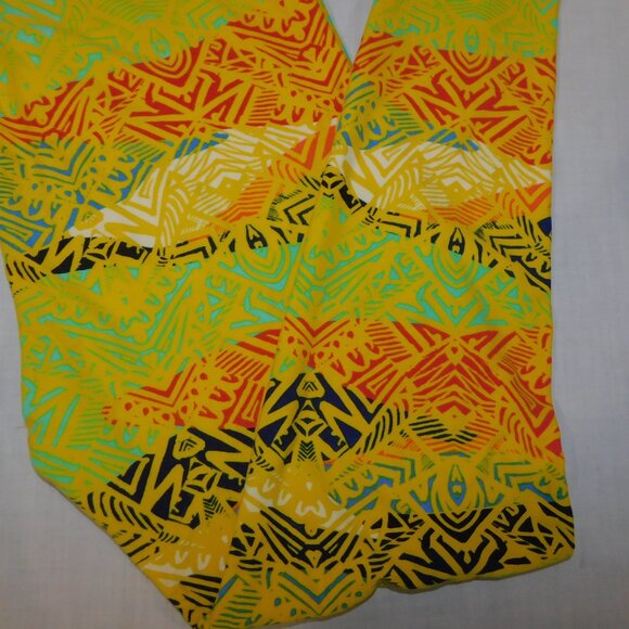 LuLaroe Yellow Multicolor Tribal print Womens Leggings TC size 12 – 18 - Picture 4 of 9